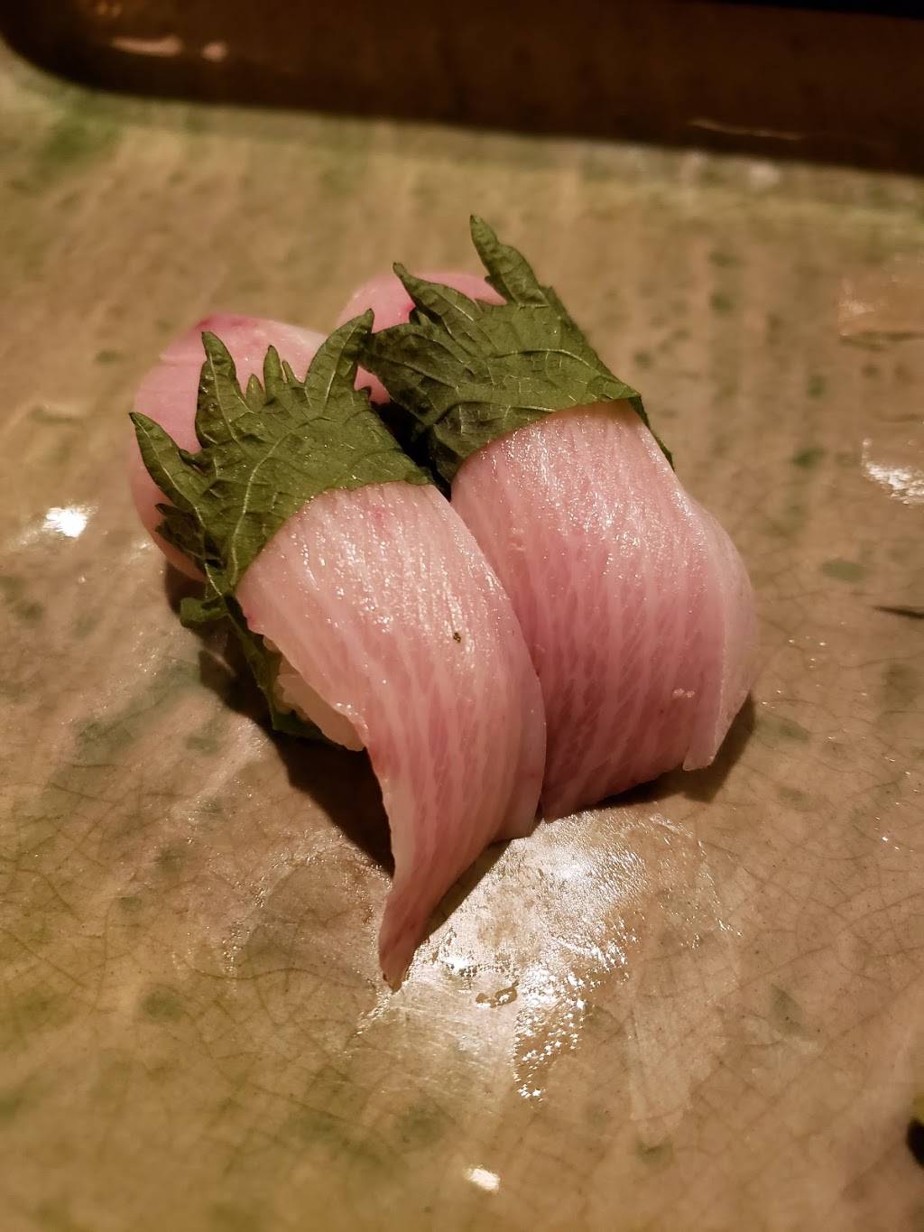 Taka Sushi | restaurant | 821 Carman Ave, Westbury, NY 11590, USA | 5168760033 OR +1 516-876-0033