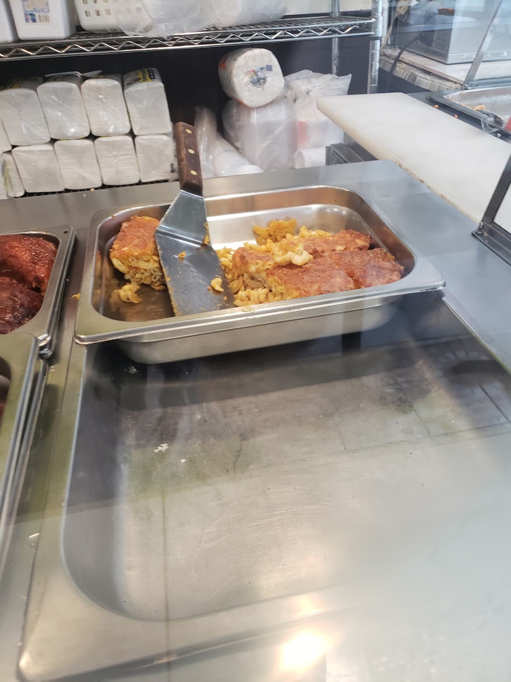 Mandeville Cafe | restaurant | 171 Utica Ave, Brooklyn, NY 11213, USA | 7188726663 OR +1 718-872-6663