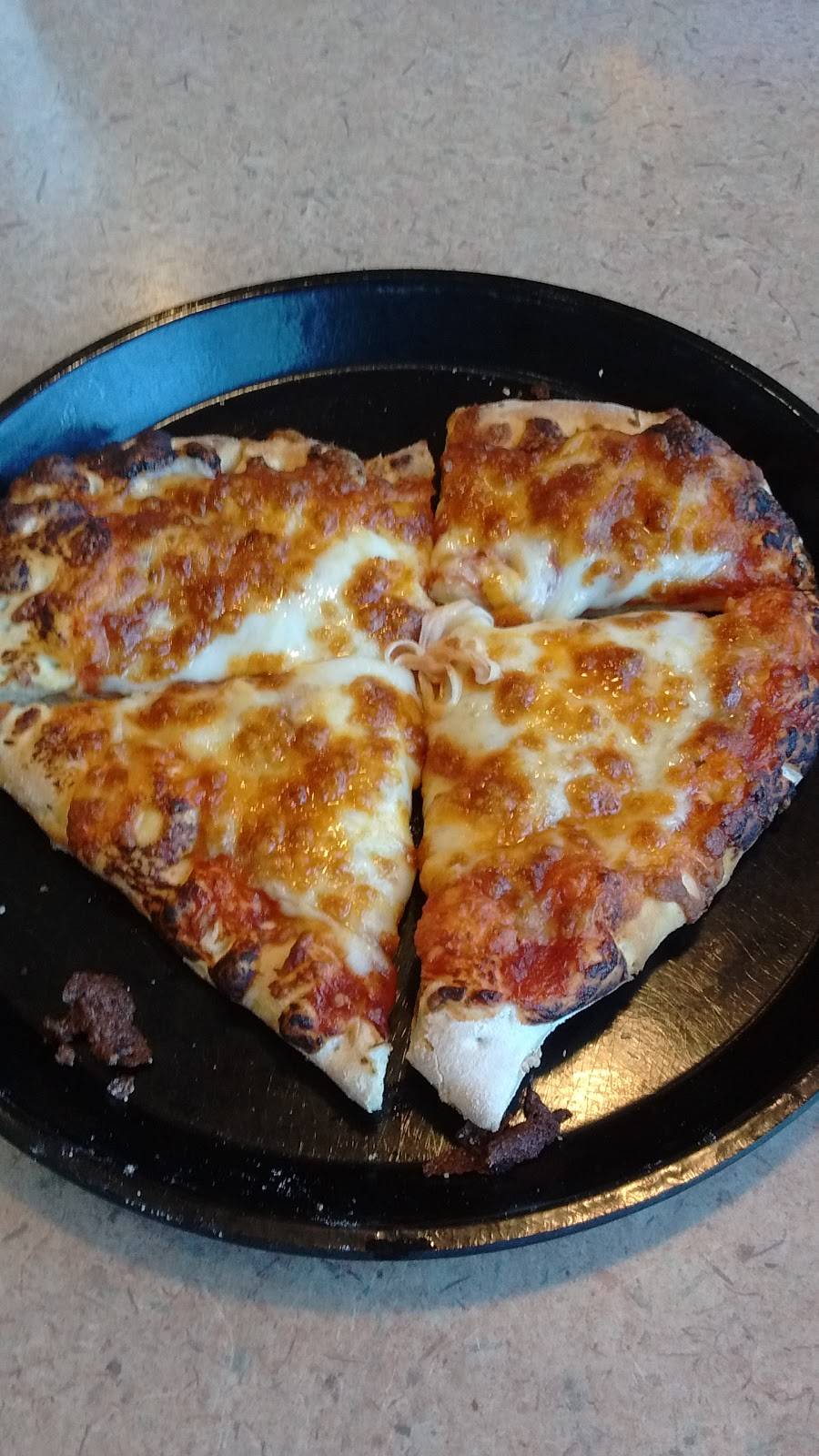 Straw Hat Pizza | restaurant | 6680 Lone Tree Way, Brentwood, CA 94513, USA | 9256343664 OR +1 925-634-3664