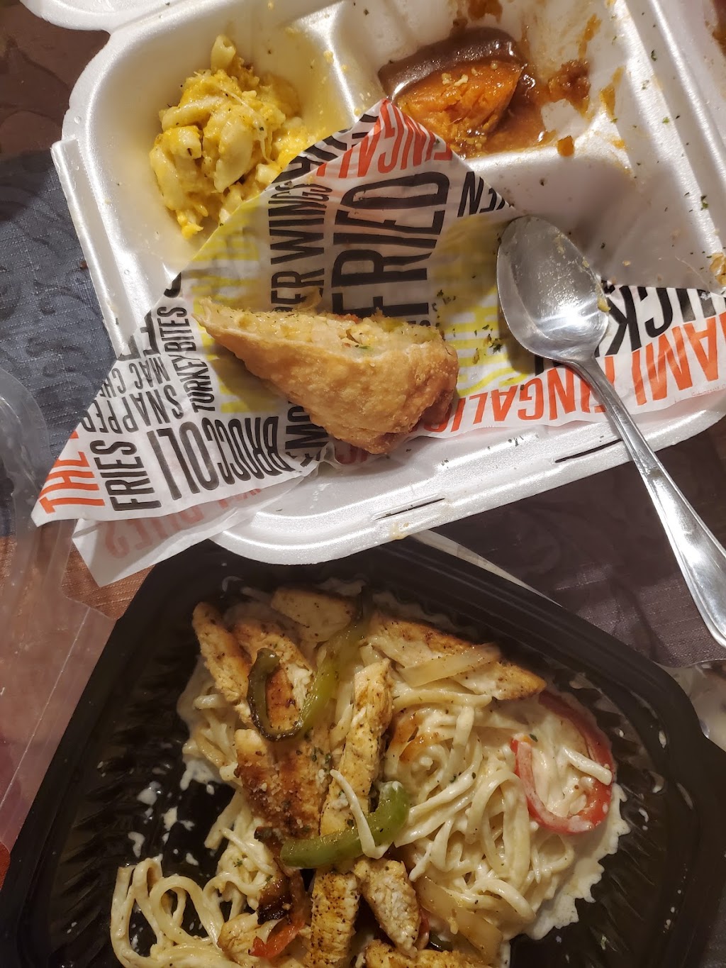 The Licking Chicago Express South Side | restaurant | 8827 S Stony Island Ave, Chicago, IL 60617, USA | 7735307522 OR +1 773-530-7522