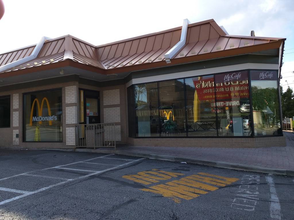 McDonalds | cafe | 4002 N Oak Trafficway, Kansas City, MO 64116, USA | 8164533399 OR +1 816-453-3399