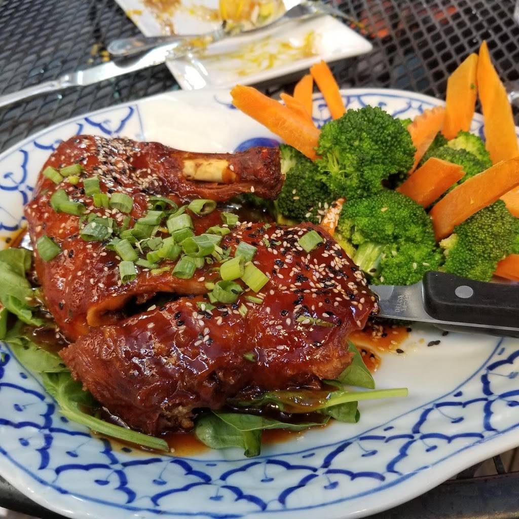 Bhan Thai | restaurant | 1324 Peabody Ave, Memphis, TN 38104, USA | 9012721538 OR +1 901-272-1538