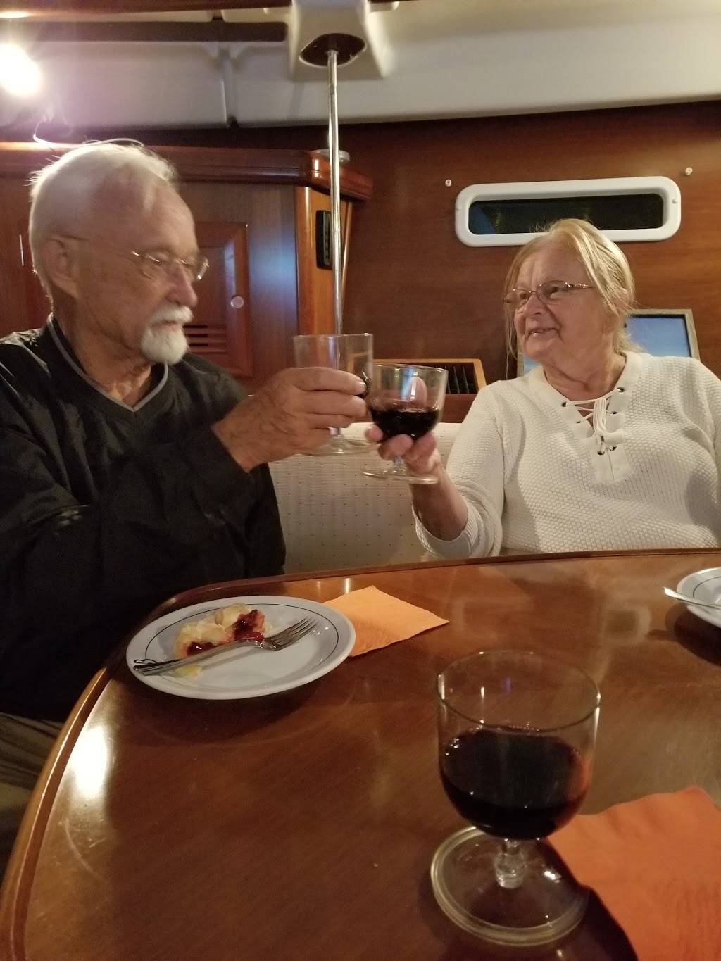 Italian American Society | restaurant | 2217 52nd St, Kenosha, WI 53140, USA | 2626584881 OR +1 262-658-4881