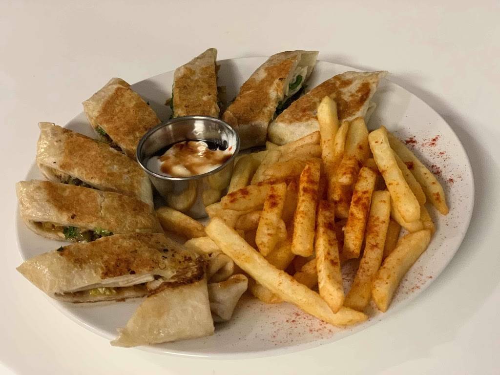 Chicago Fish And Chiken | restaurant | 7015 Kentucky Ave, Camby, IN 46113, United States | 3174551198 OR +1 317-455-1198