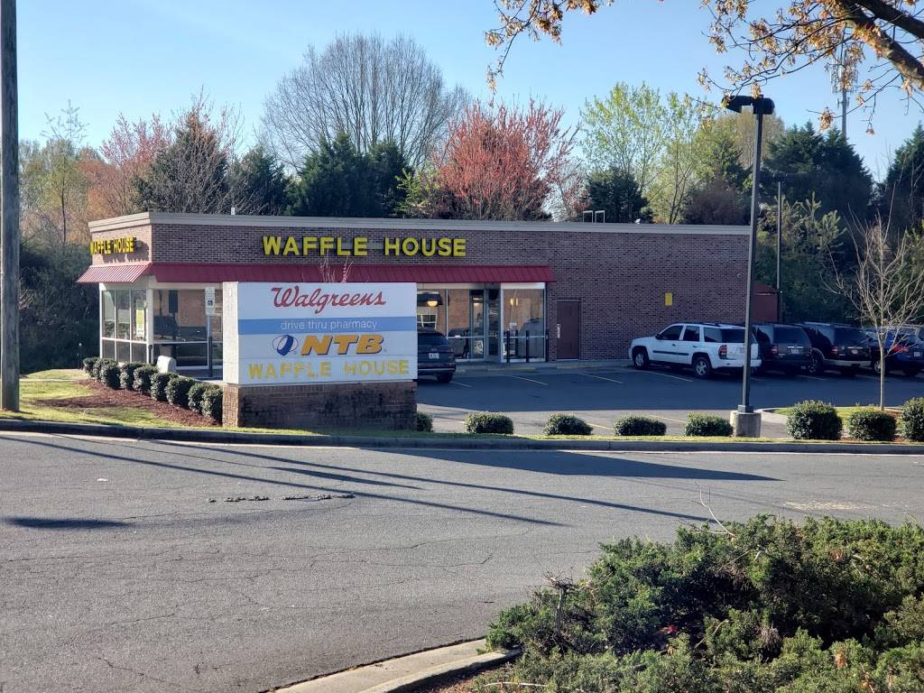 Waffle House | meal takeaway | 2125 W Arrowood Rd, Charlotte, NC 28217, USA | 7045273187 OR +1 704-527-3187