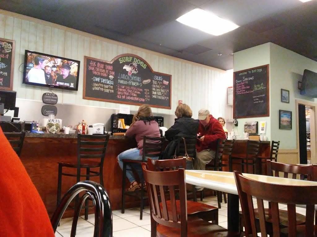 Surf Dogs | restaurant | 1464 Mt Pleasant Rd, Chesapeake, VA 23320, USA | 7578197124 OR +1 757-819-7124