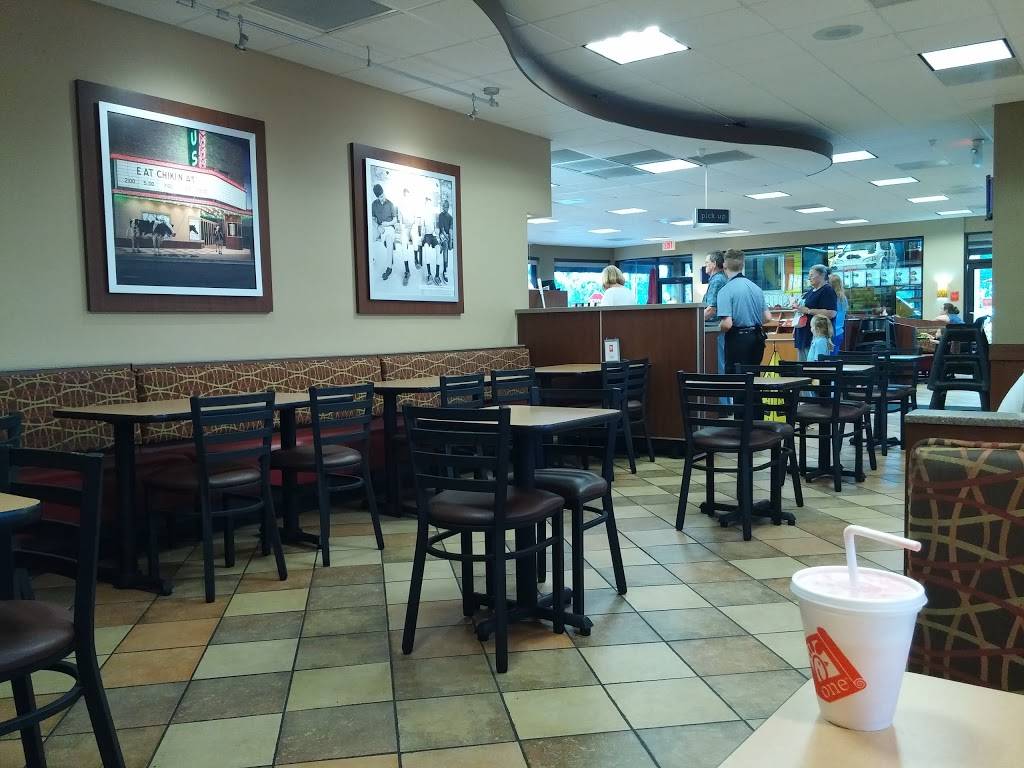 Chick-fil-A | restaurant | 2471 Tyrone Blvd N, St. Petersburg, FL 33710, USA | 7273438645 OR +1 727-343-8645