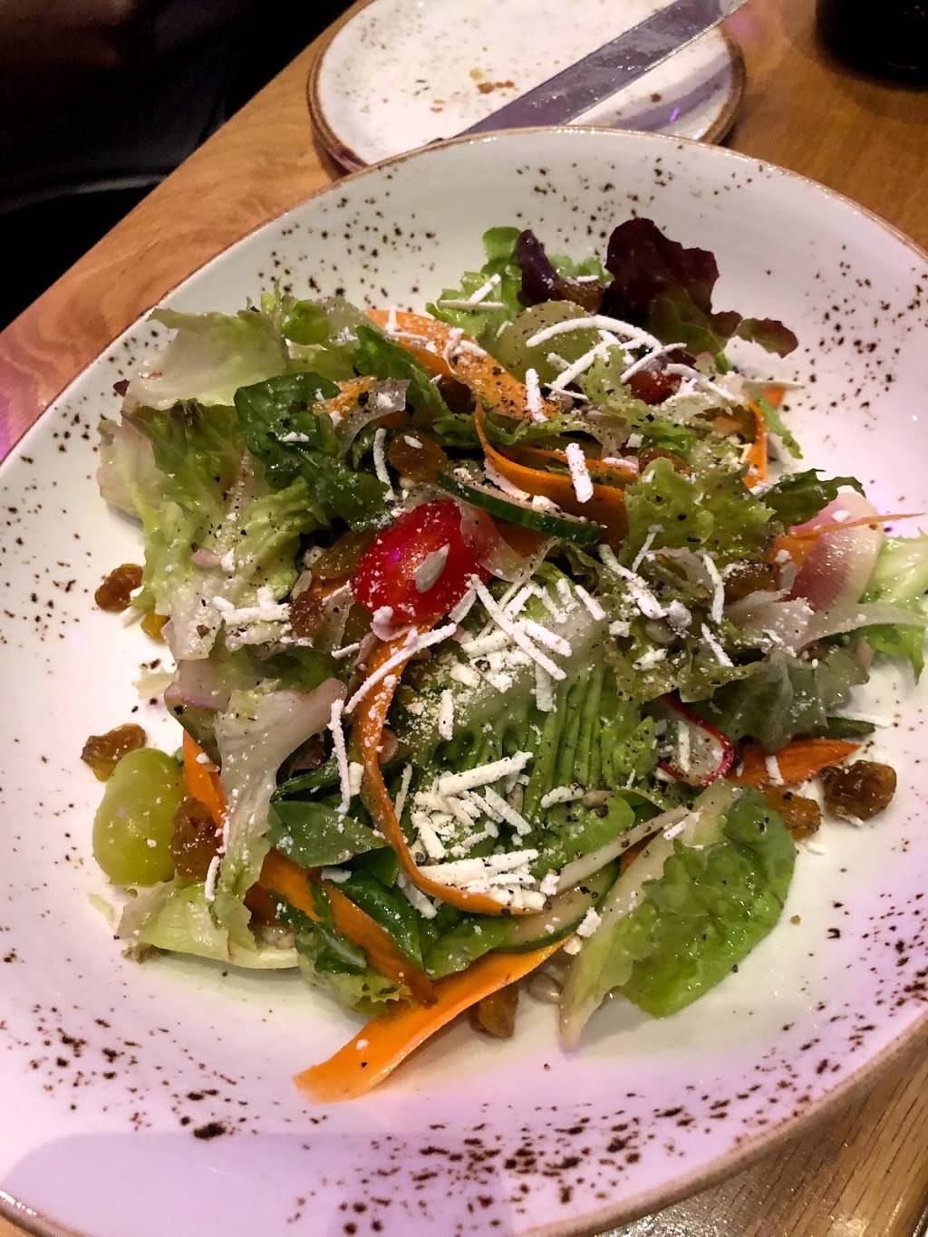 Glance Restaurant | restaurant | 900 W Olympic Blvd, Los Angeles, CA 90015, USA | 2137658630 OR +1 213-765-8630