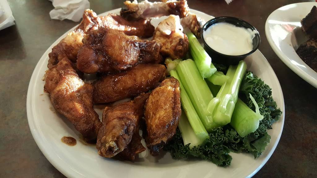 Red Hot & Blue Annapolis | restaurant | 200 Old Mill Bottom Rd, Annapolis, MD 21409, USA | 4106267427 OR +1 410-626-7427