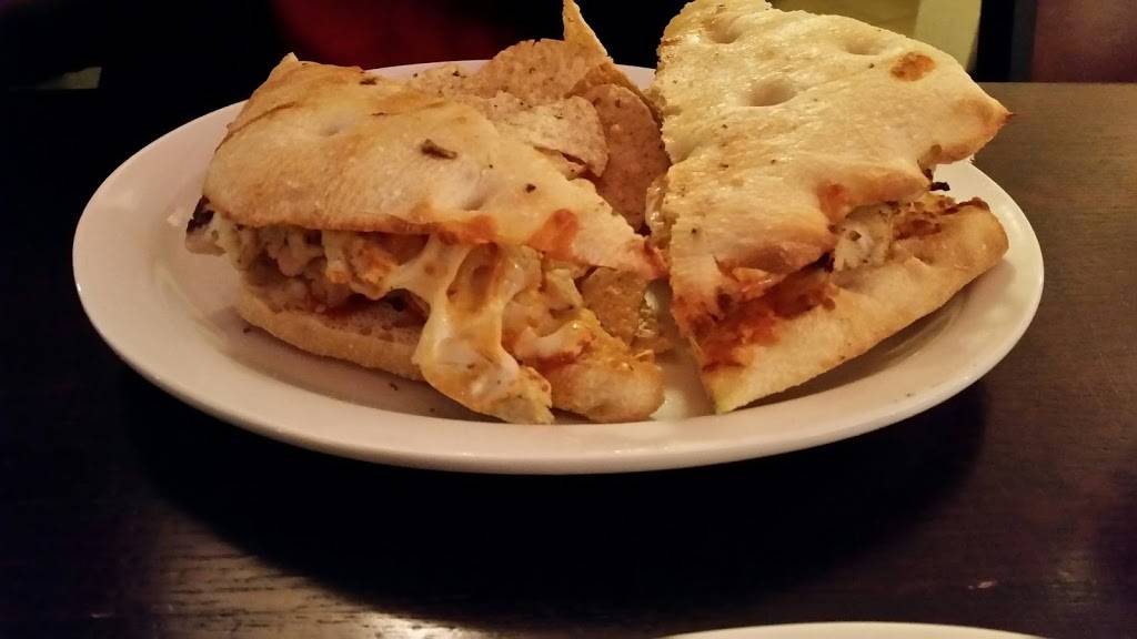 Sullys Pizza & Calzones | restaurant | 403 Lincoln Ave, Mukilteo, WA 98275, USA | 4253224666 OR +1 425-322-4666