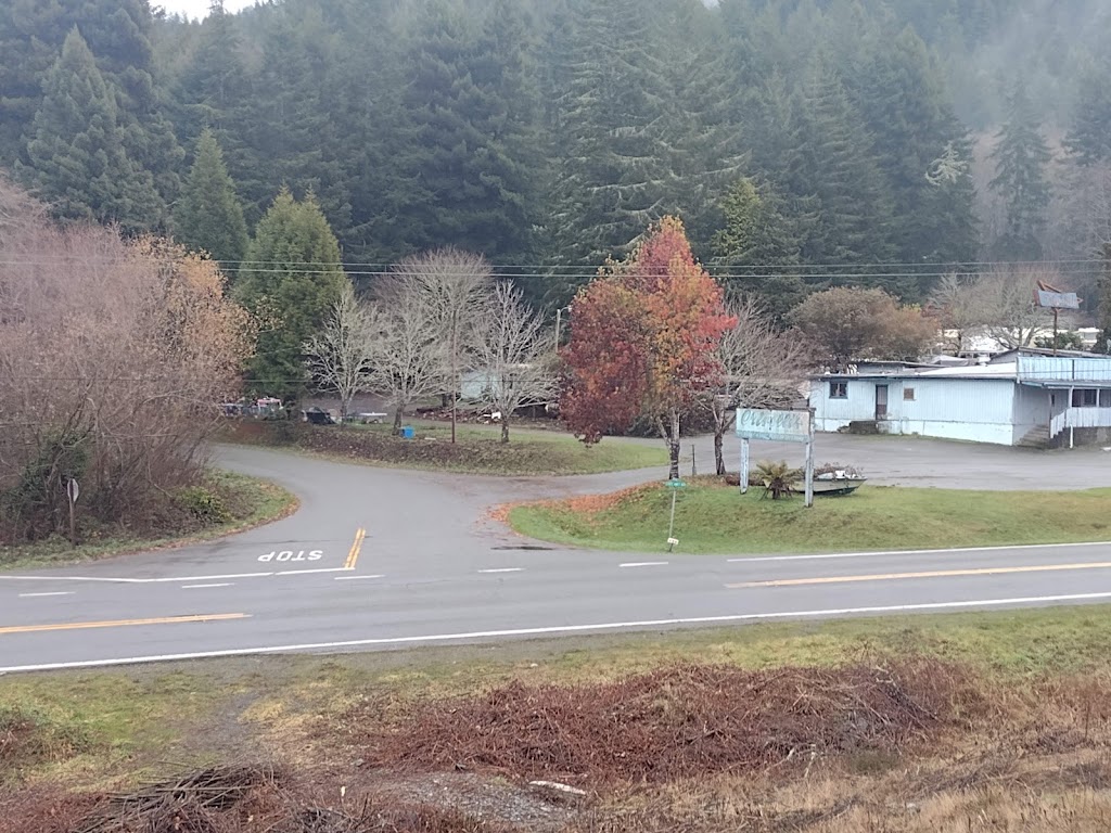 Crivellis Bar | restaurant | 4100 CA-169, Klamath, CA 95548, USA | 7074823713 OR +1 707-482-3713