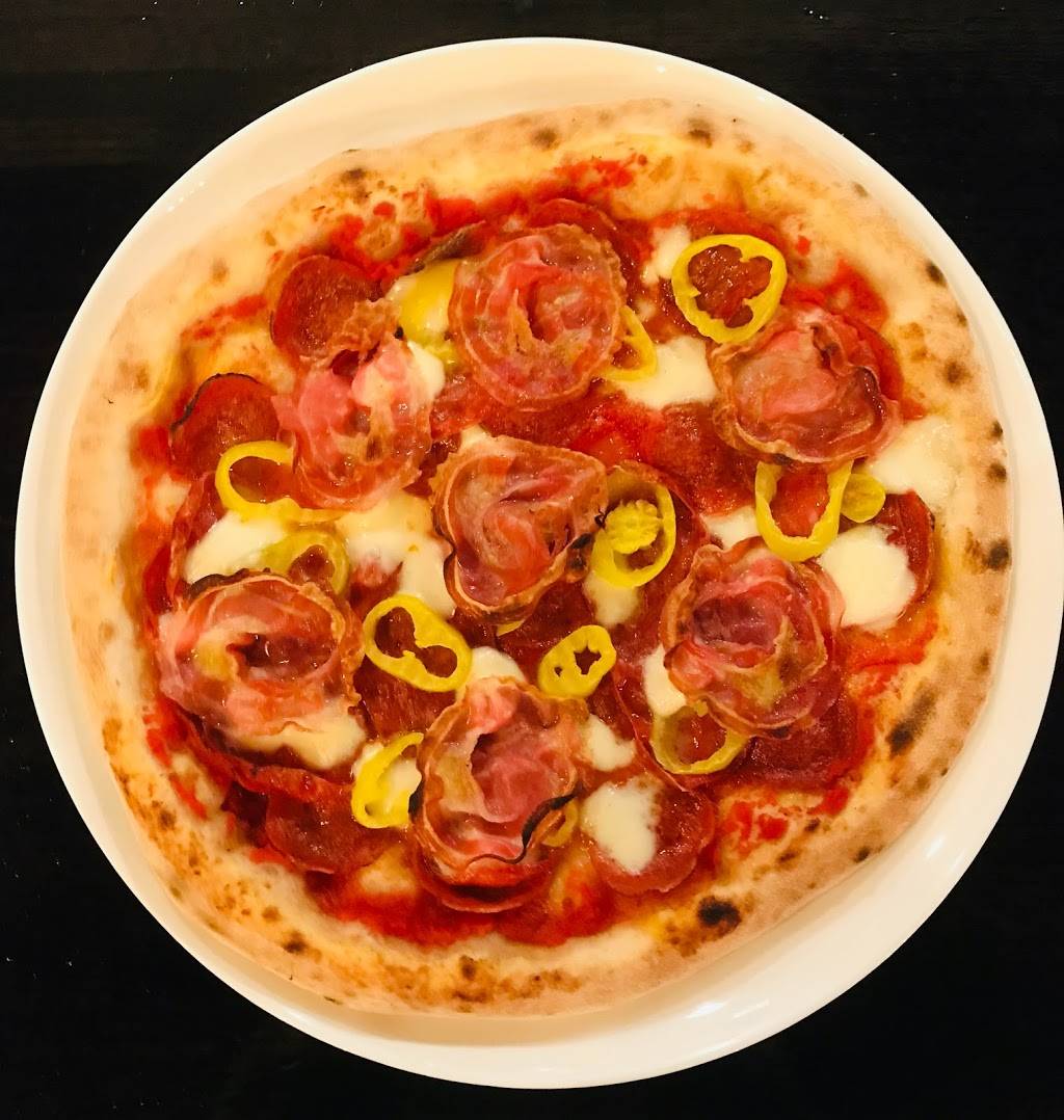Pizza Nostra Chicago | restaurant | 2411 N Clark St, Chicago, IL 60614, USA | 7736977987 OR +1 773-697-7987