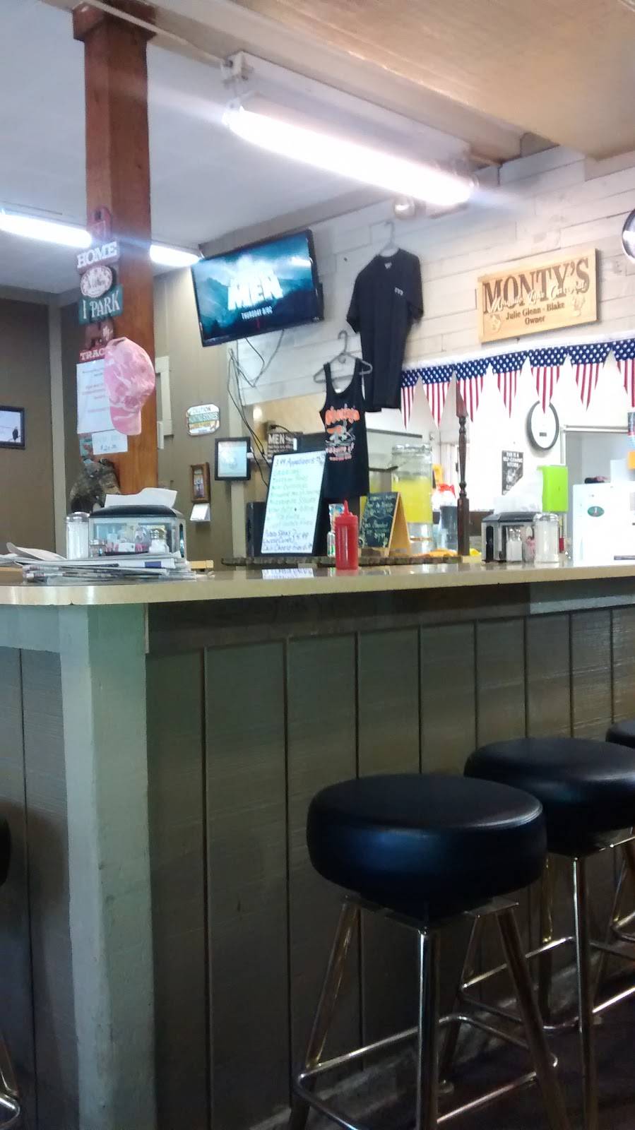 Montys Mosquito Lk Carry Out | restaurant | 1241 Greenville Rd NE, Cortland, OH 44410, USA | 3306385598 OR +1 330-638-5598