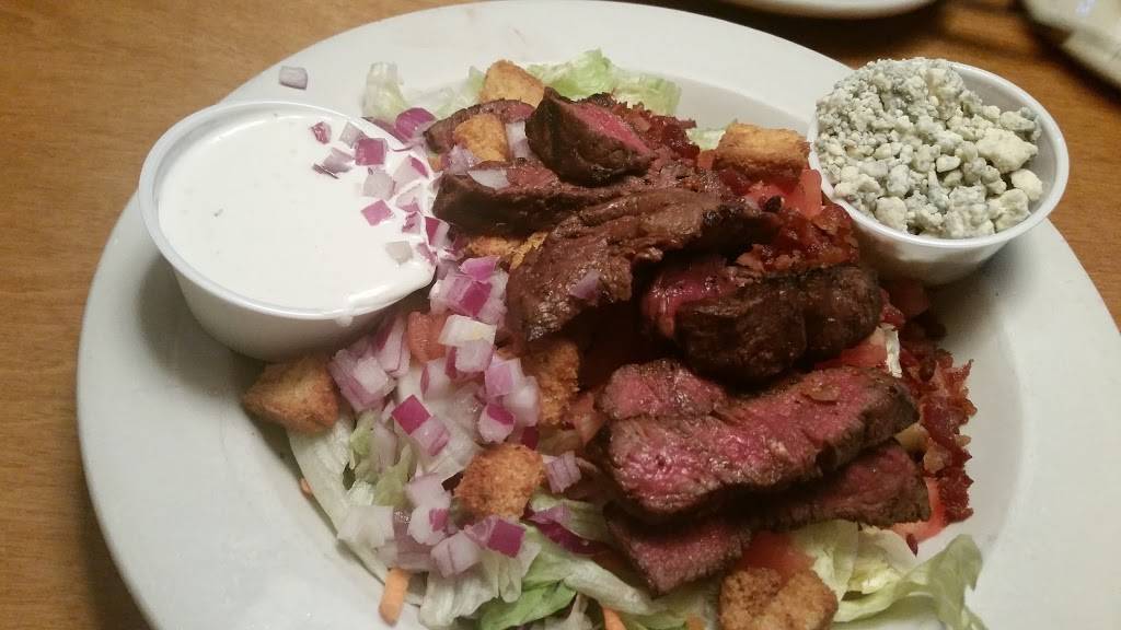 Texas Roadhouse | restaurant | 31 Mystic View Rd, Everett, MA 02149, USA | 6173819598 OR +1 617-381-9598