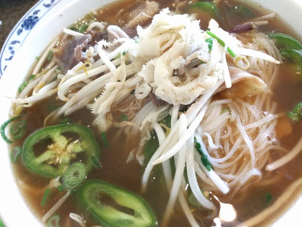 Pho Lucky | restaurant | 9326 Mira Mesa Blvd, San Diego, CA 92126, USA | 8585783606 OR +1 858-578-3606
