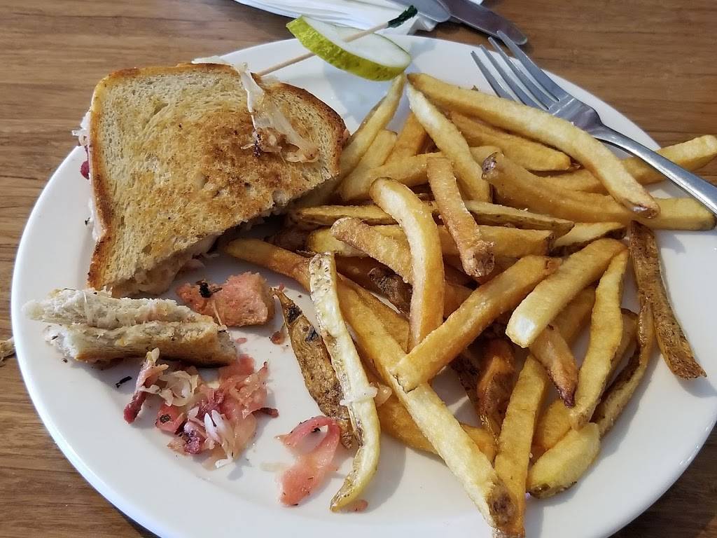 The Dancing Dog Eatery & Juicery | restaurant | 126 W Main St, Urbana, IL 61801, USA | 2175521344 OR +1 217-552-1344