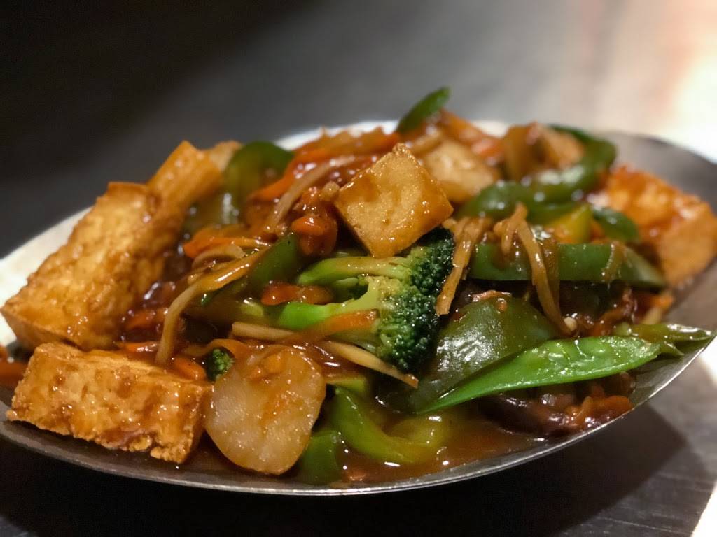 Hung Fong Chinese Restaurant | restaurant | 3624 Broadway St, San Antonio, TX 78209, USA | 2108229211 OR +1 210-822-9211