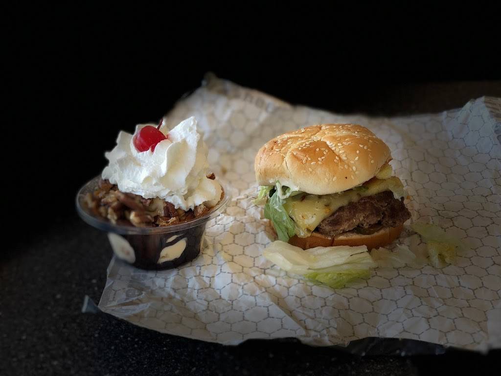 Braums Ice Cream & Burger Restaurant | restaurant | 4335 NW 23rd St, Oklahoma City, OK 73107, USA | 4059432452 OR +1 405-943-2452