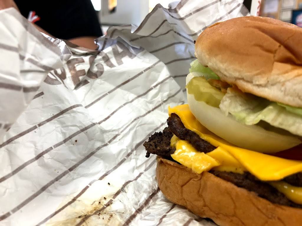 A&W | meal takeaway | 6261 E Benson Hwy, Tucson, AZ 85756, USA | 5206640907 OR +1 520-664-0907