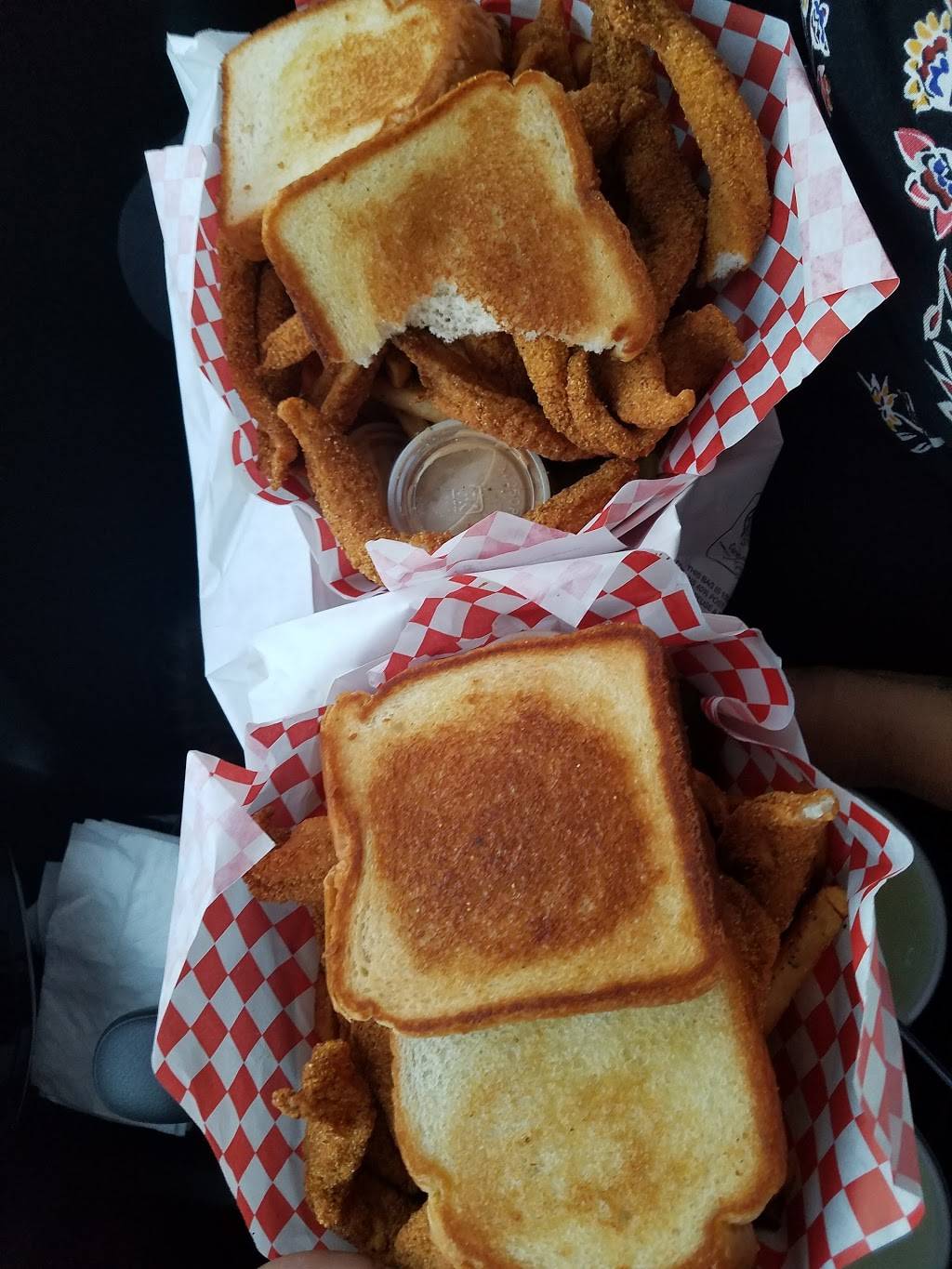 Snappy Catfish | restaurant | 3534 N Hampton Rd, Dallas, TX 75212, USA | 2148193862 OR +1 214-819-3862