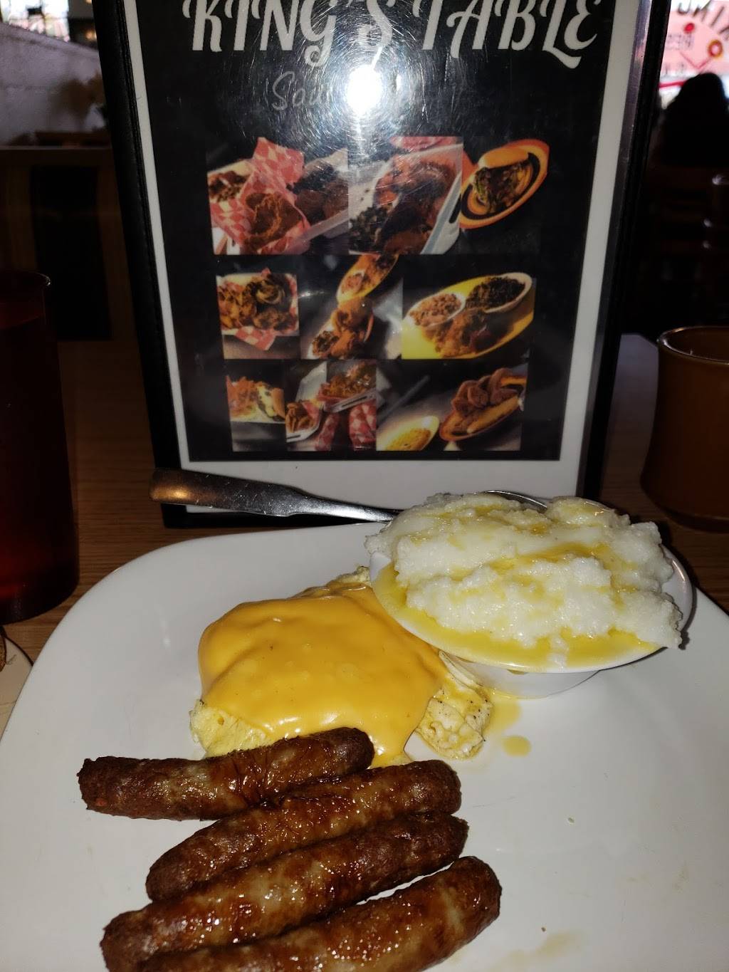 Kings Table Soul Food | restaurant | 5932 Prospect Ave #3626, Kansas City, MO 64130, USA | 8164440779 OR +1 816-444-0779