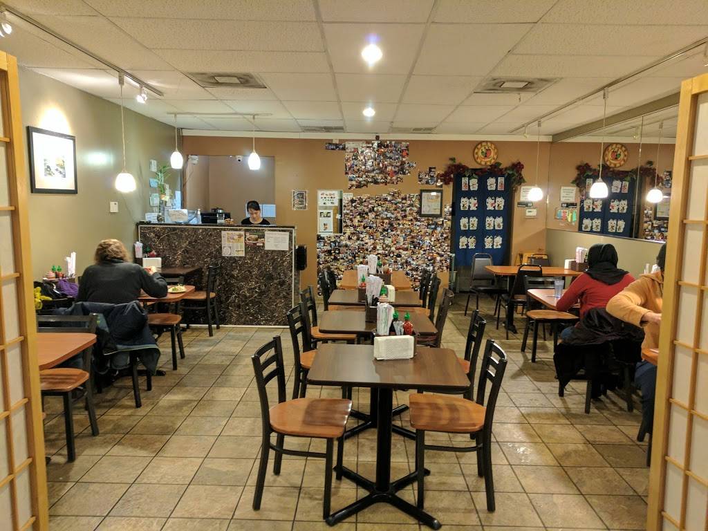 Pho Lucky | restaurant | 23838 Joy Rd, Redford Charter Twp, MI 48239, USA | 3135322333 OR +1 313-532-2333