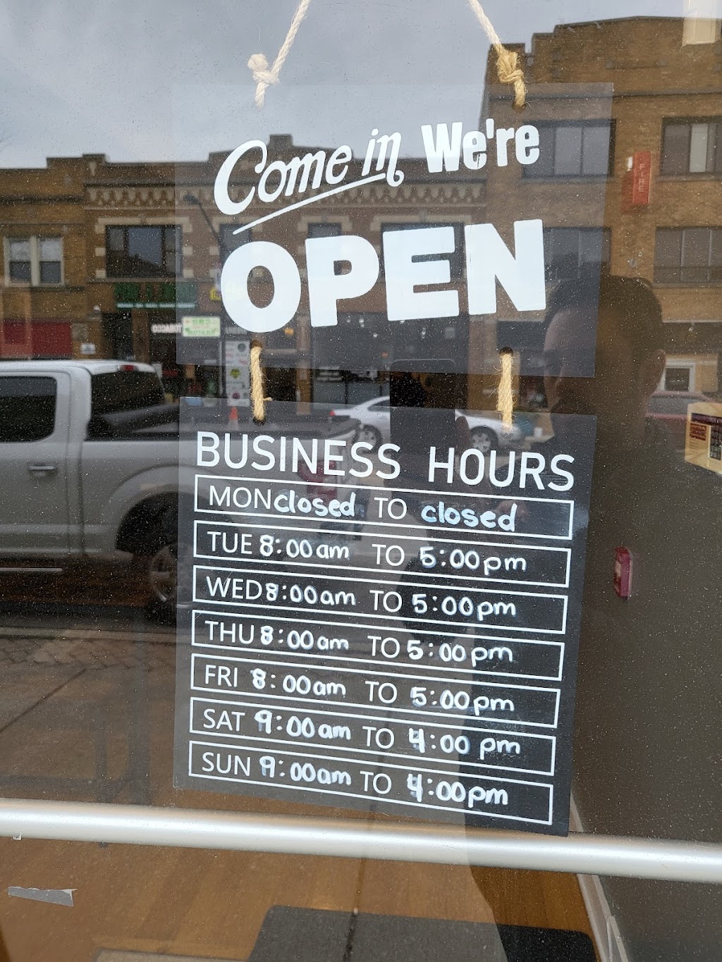 Smooth-Ish | restaurant | 7415 Madison St, Forest Park, IL 60130, USA | 7083748099 OR +1 708-374-8099