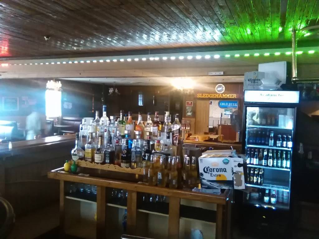 CLIFTONS JAMROCK | restaurant | 426 NW Broad St, Fairburn, GA 30213, USA | 6788335447 OR +1 678-833-5447