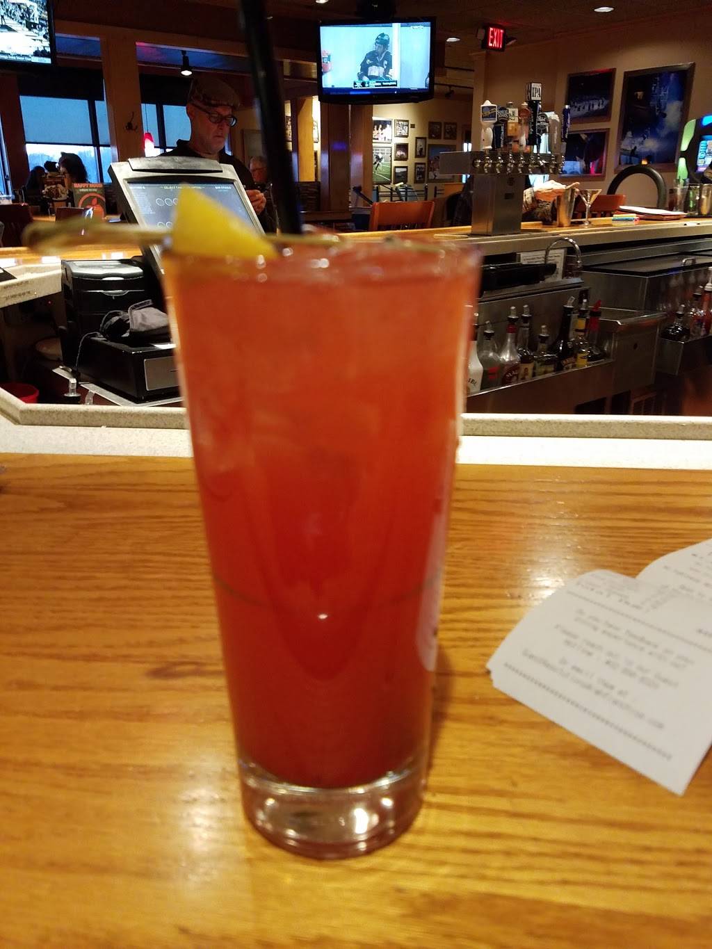 Applebees Grill + Bar | restaurant | 6100 O St Suite C318, Lincoln, NE 68505, USA | 4024676161 OR +1 402-467-6161