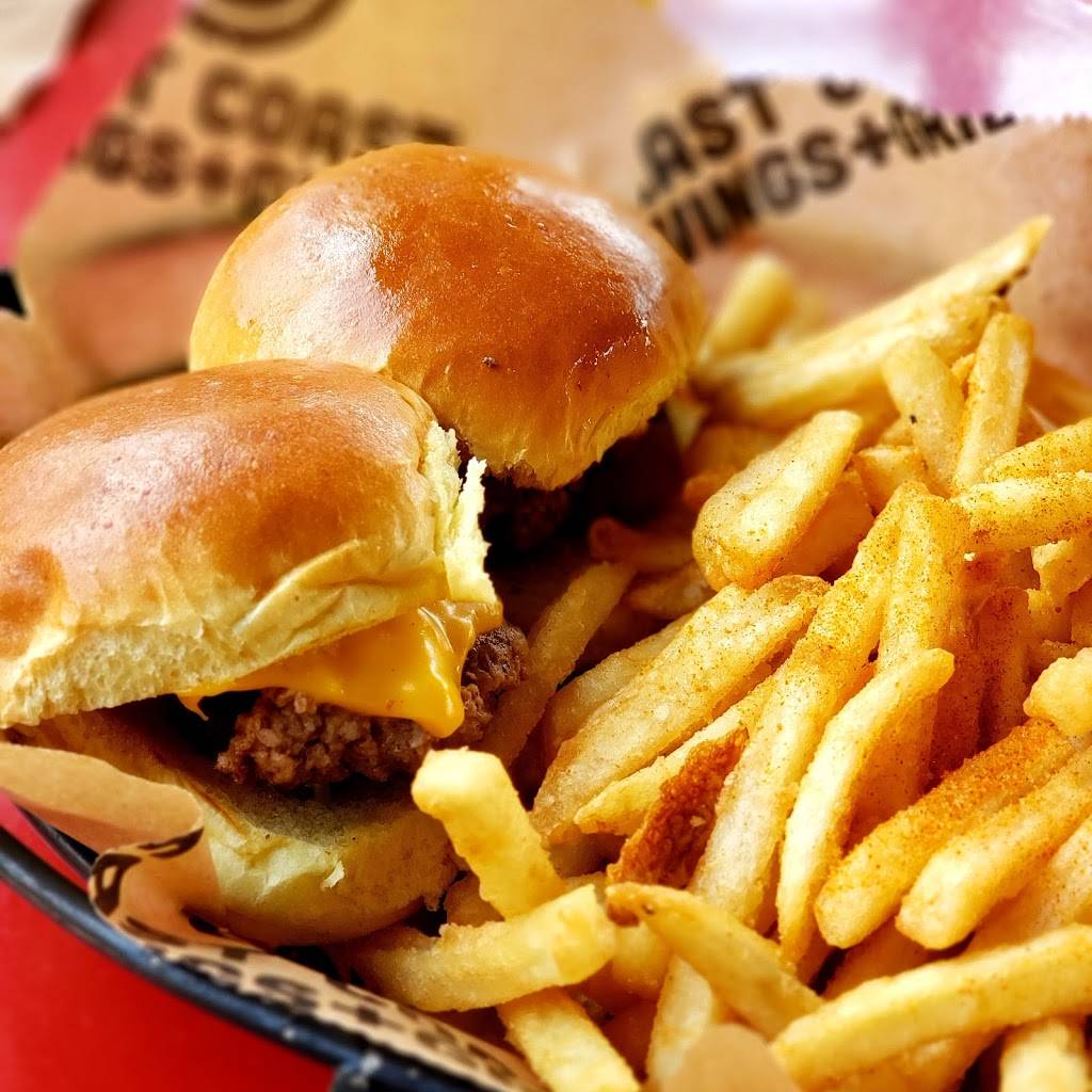 East Coast Wings + Grill | restaurant | 2946 Kate Hyde Blvd Ste 101, Bartlett, TN 38133, USA | 9013819990 OR +1 901-381-9990