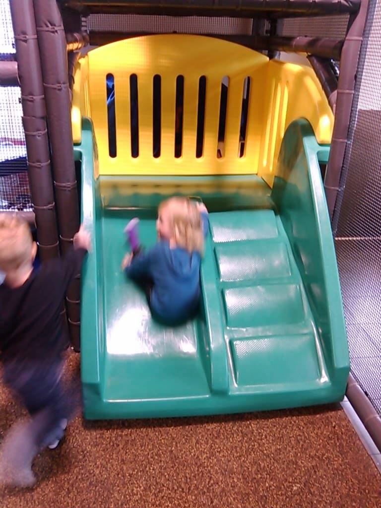 McDonalds | cafe | 2010 S Federal Ave, Mason City, IA 50401, USA | 6414236710 OR +1 641-423-6710