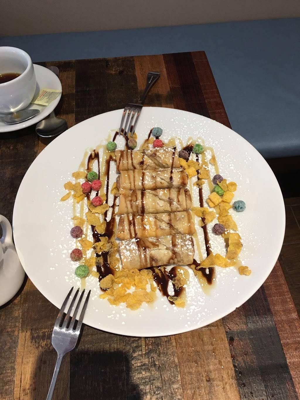 District Thai Restaurant | restaurant | 1057 N George St, York, PA 17404, USA | 7177473636 OR +1 717-747-3636