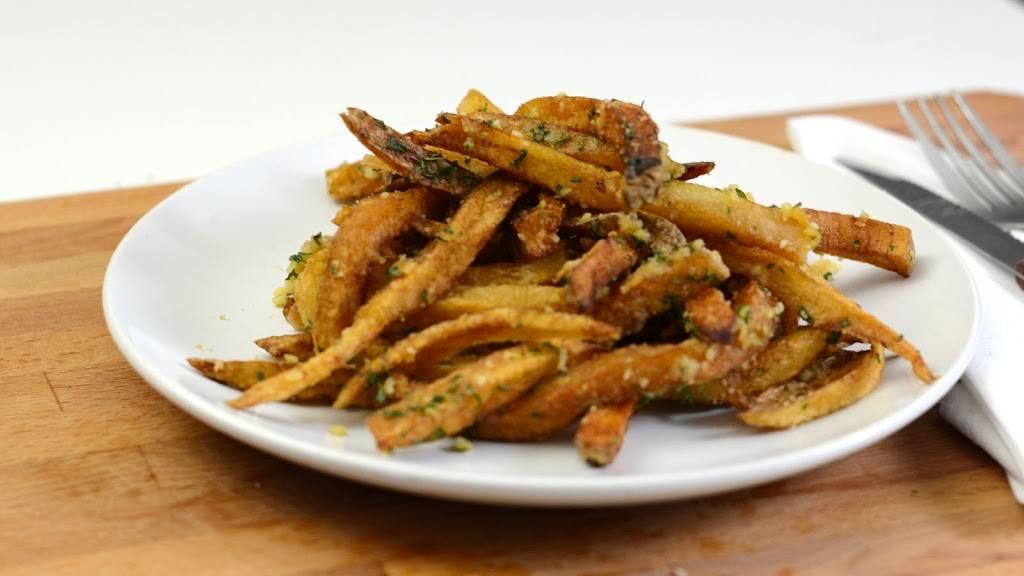 Sweet Soul Bistro | restaurant | 13741 W McNichols Rd, Detroit, MI 48235, USA | 3138627685 OR +1 313-862-7685