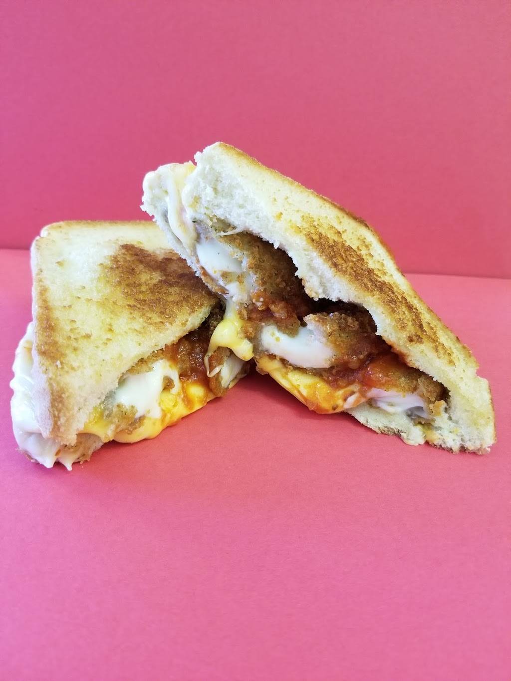 Dairy Delite & Grill | restaurant | 111 N Williams St, Mancelona, MI 49659, USA | 2312013588 OR +1 231-201-3588