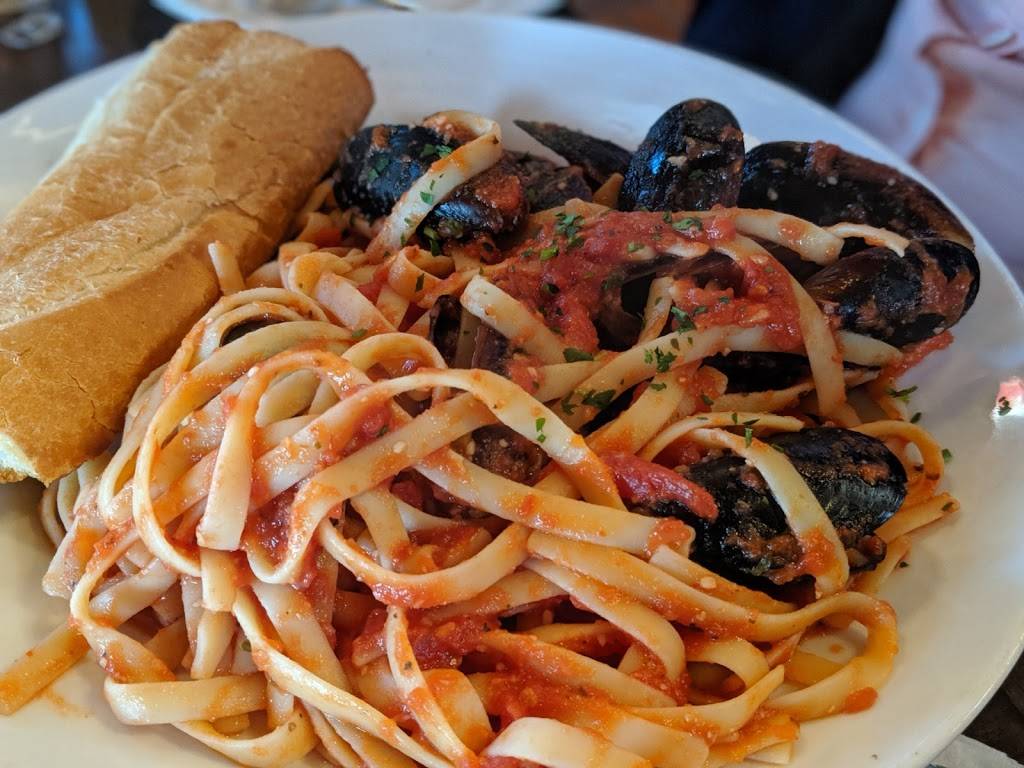 Sonnys Italian Kitchen and Pizzeria | restaurant | 129 N Madison Ave, Sturgeon Bay, WI 54235, USA | 9207432300 OR +1 920-743-2300