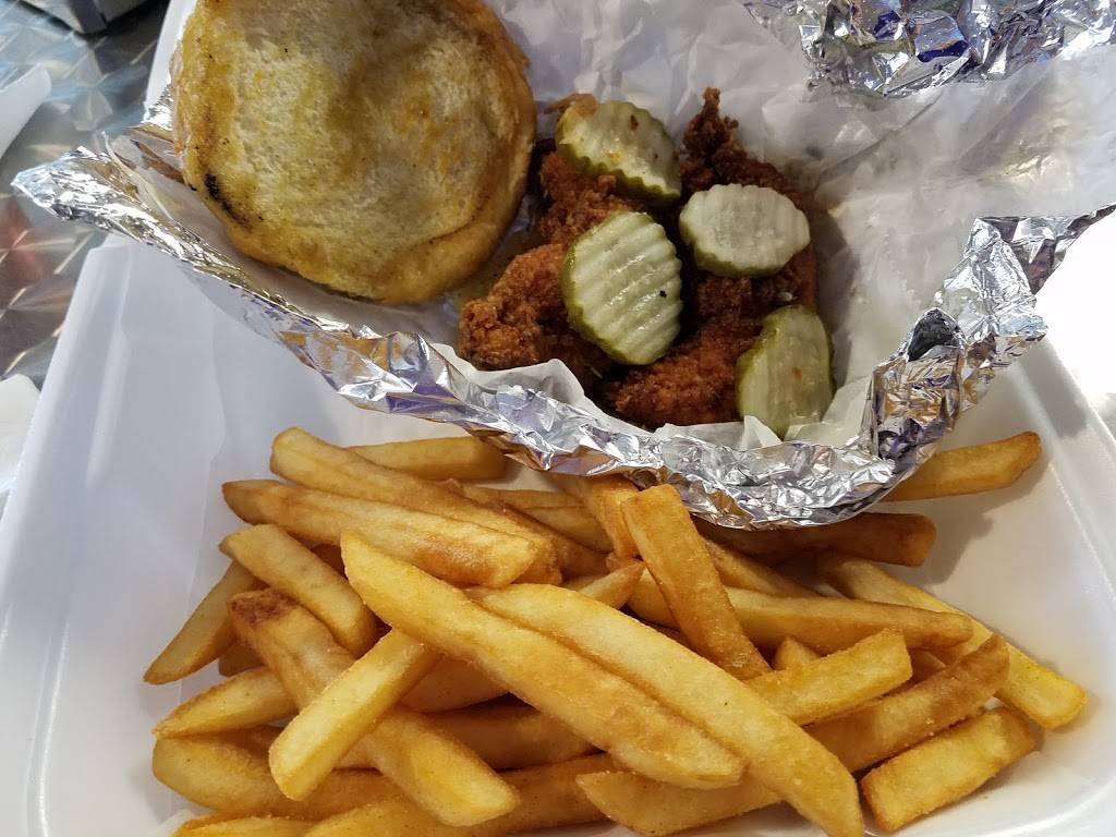Harolds Chicken Nashville | restaurant | 811 Dickerson Pike, Nashville, TN 37207, USA | 6155302384 OR +1 615-530-2384