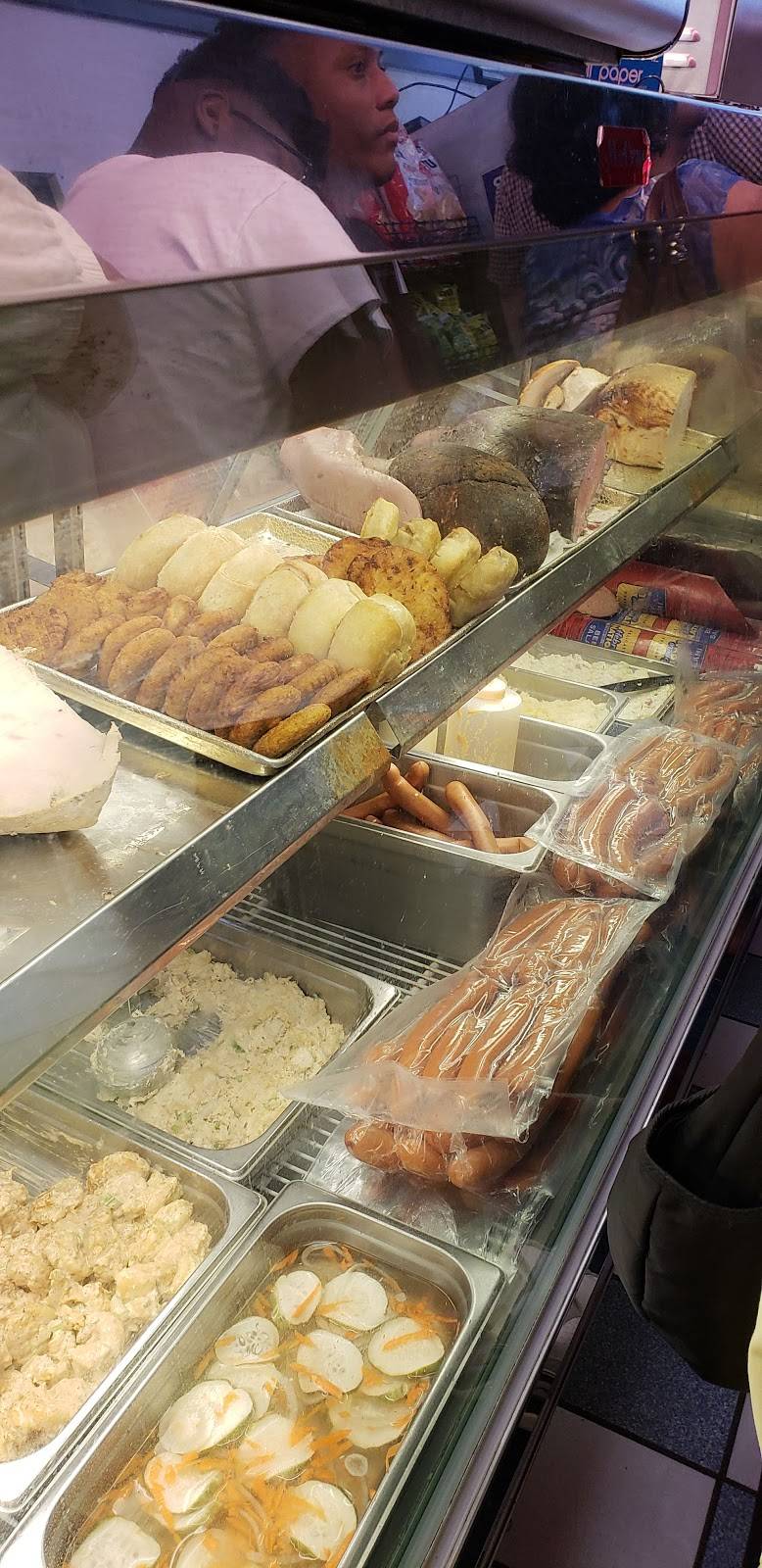 Attmans Delicatessen | restaurant | 1019 E Lombard St, Baltimore, MD 21202, USA | 4105632666 OR +1 410-563-2666