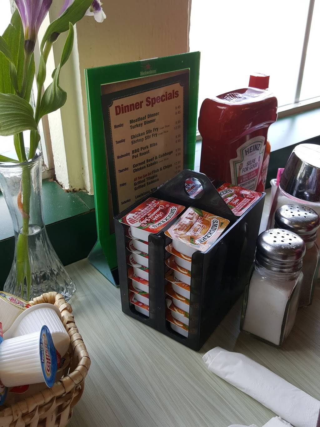 Pepper Steak Restaurant | restaurant | 26589 Highland Ave, Highland, CA 92346, USA | 9098628341 OR +1 909-862-8341