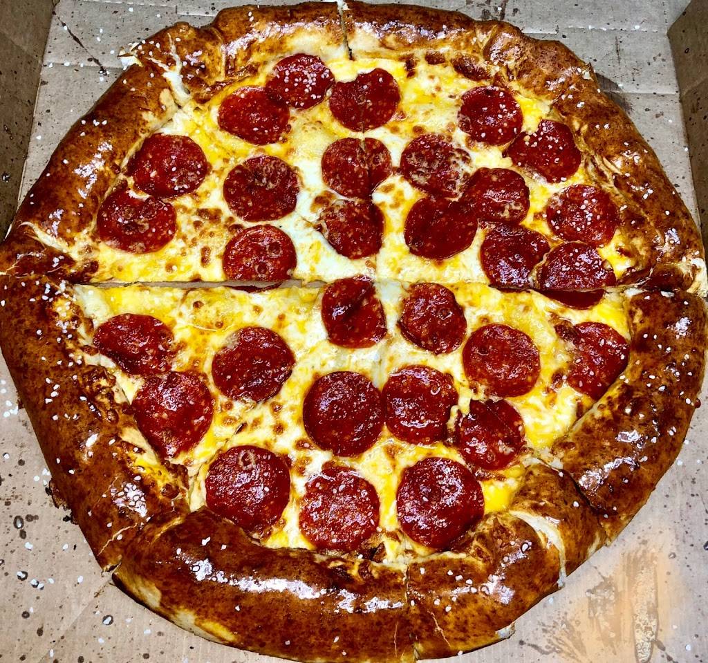 Little Caesars Pizza | meal takeaway | 1005 N Main St, Newton, KS 67114, USA | 3168044445 OR +1 316-804-4445