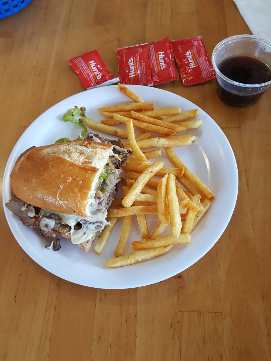 Cubbies Chicago Style Pizza | restaurant | 9510 Hageman Rd, Bakersfield, CA 93312, USA | 6615876555 OR +1 661-587-6555