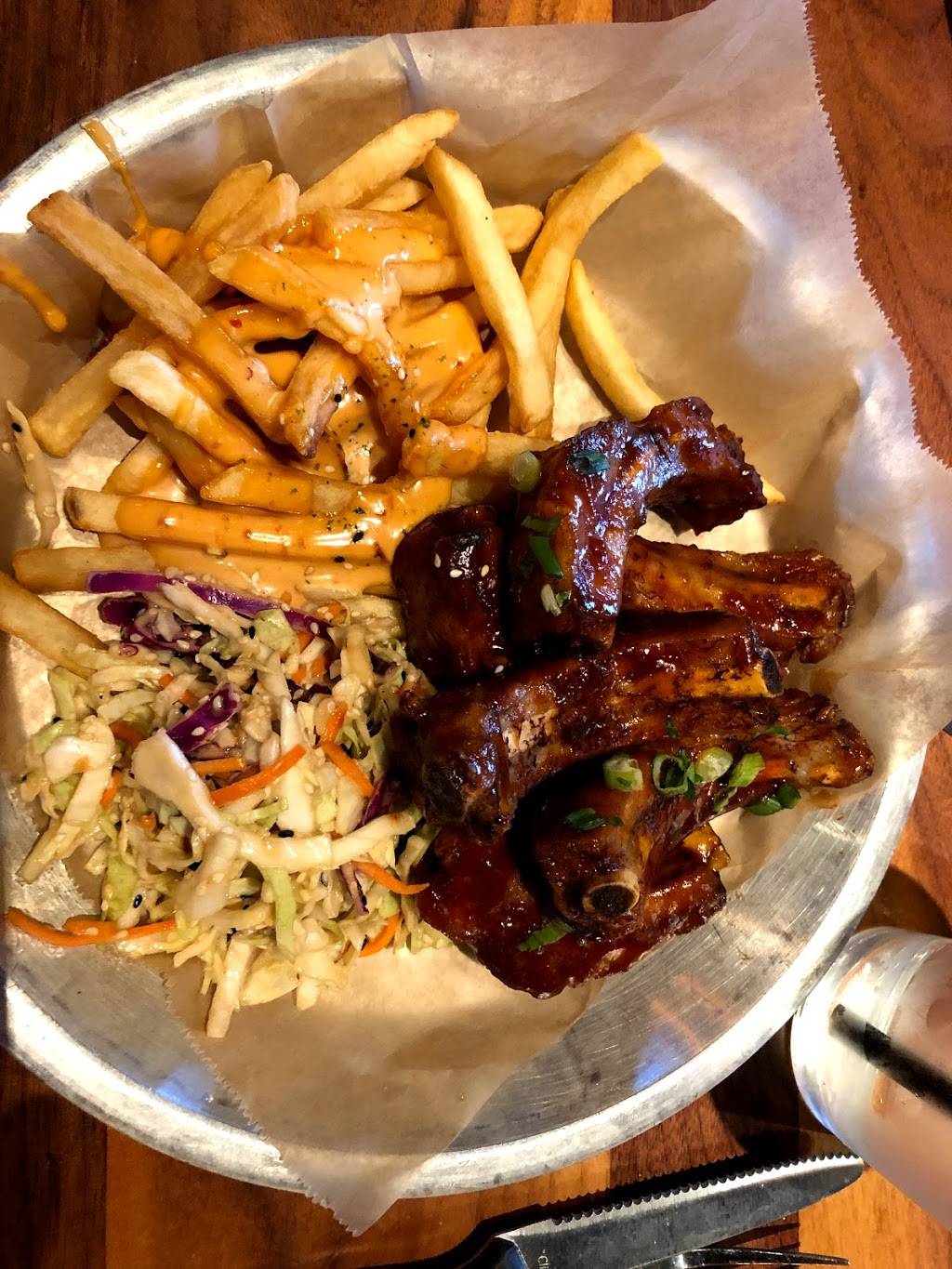 Lazy Dog Restaurant & Bar | restaurant | 598 Town Center Dr, Oxnard, CA 93036, USA | 8053514888 OR +1 805-351-4888