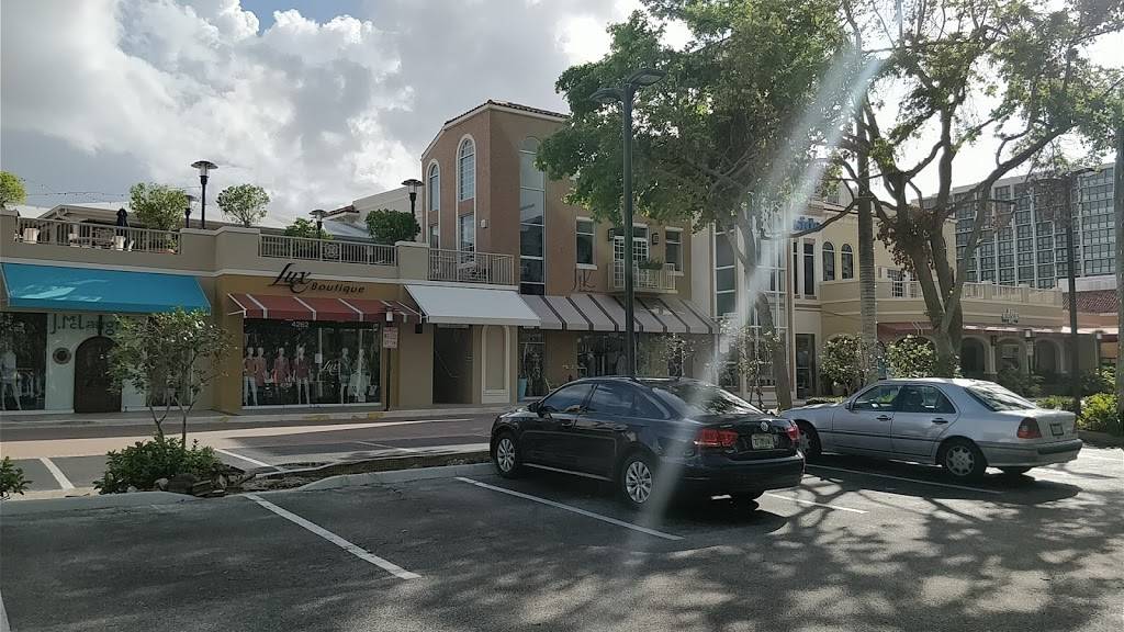 Bayside Seafood Grill & Bar | restaurant | 4270 Gulf Shore Blvd N, Naples, FL 34103, USA | 2396495552 OR +1 239-649-5552