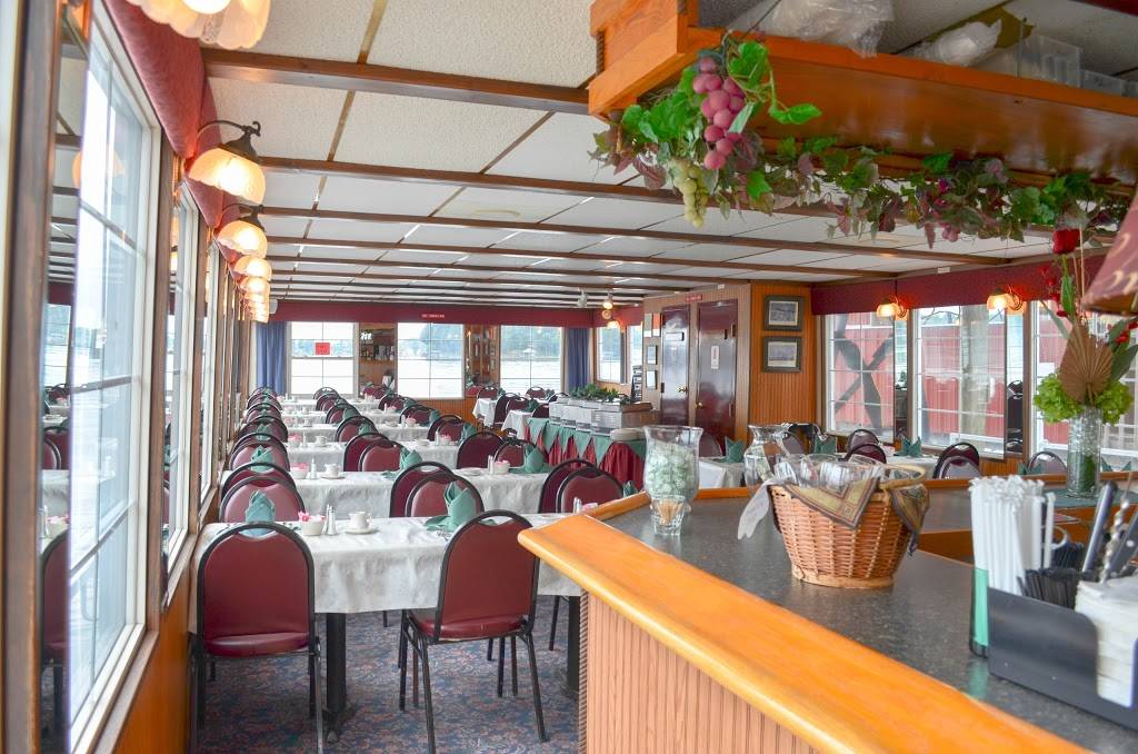 Virginia Dare Cruises & Marina | restaurant | 3619 Airport Rd, Moneta, VA 24121, USA | 5402977100 OR +1 540-297-7100