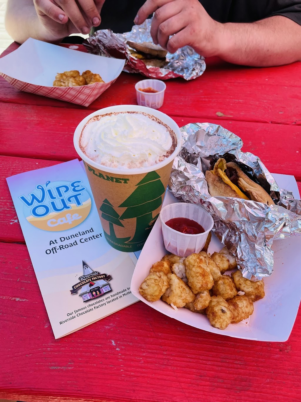 Wipe Out Cafe LLC | restaurant | 1951 N 24th Ave STE B, Mears, MI 49436, USA | 2313018353 OR +1 231-301-8353