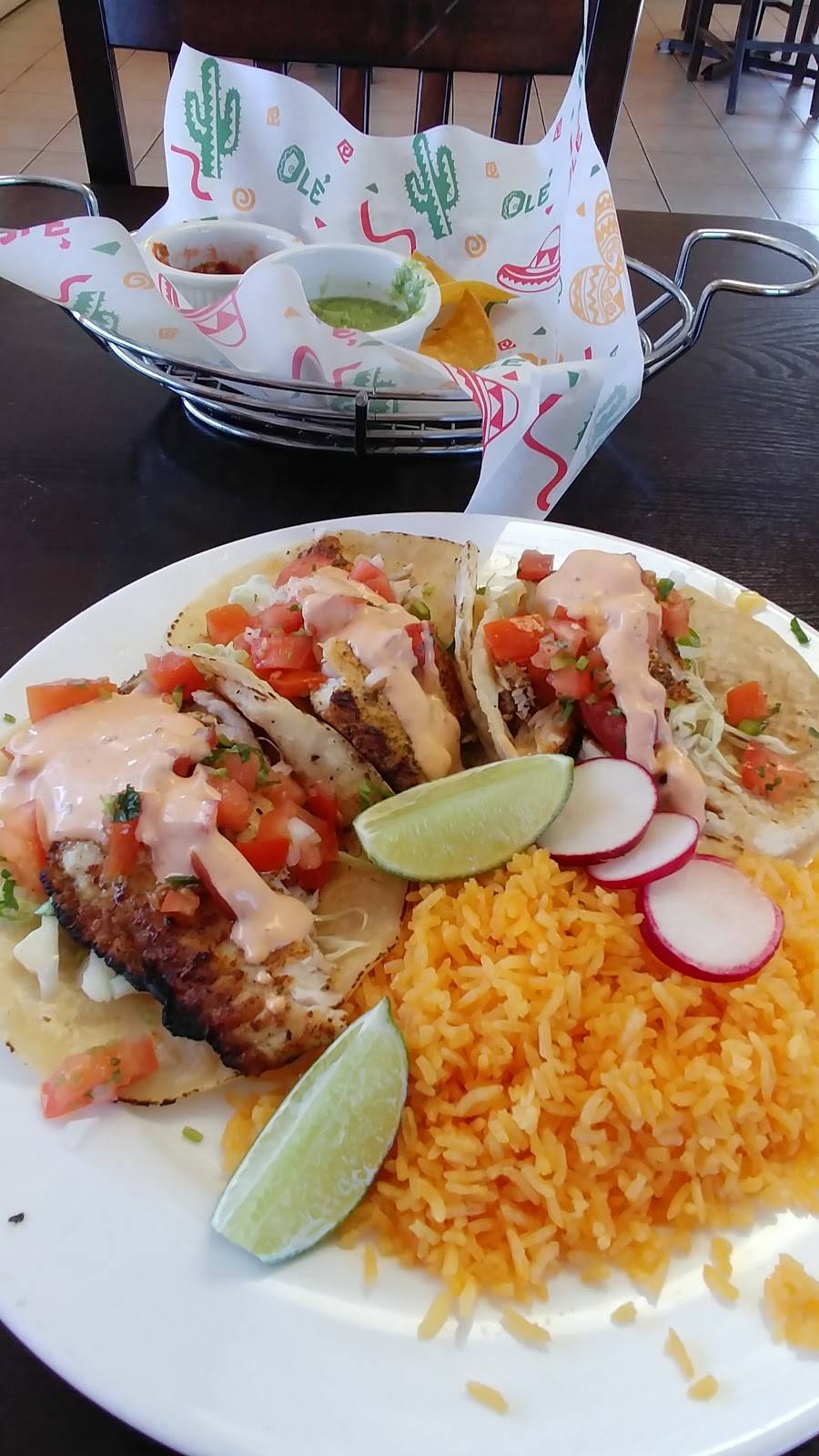 El Guacamole | restaurant | 7795-7797 S Main St, Pine Plains, NY 12567, USA | 5187713330 OR +1 518-771-3330