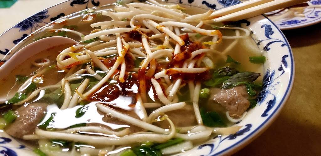 Noodle House | restaurant | 1022 N Davis Rd, Salinas, CA 93907, USA | 8317584071 OR +1 831-758-4071