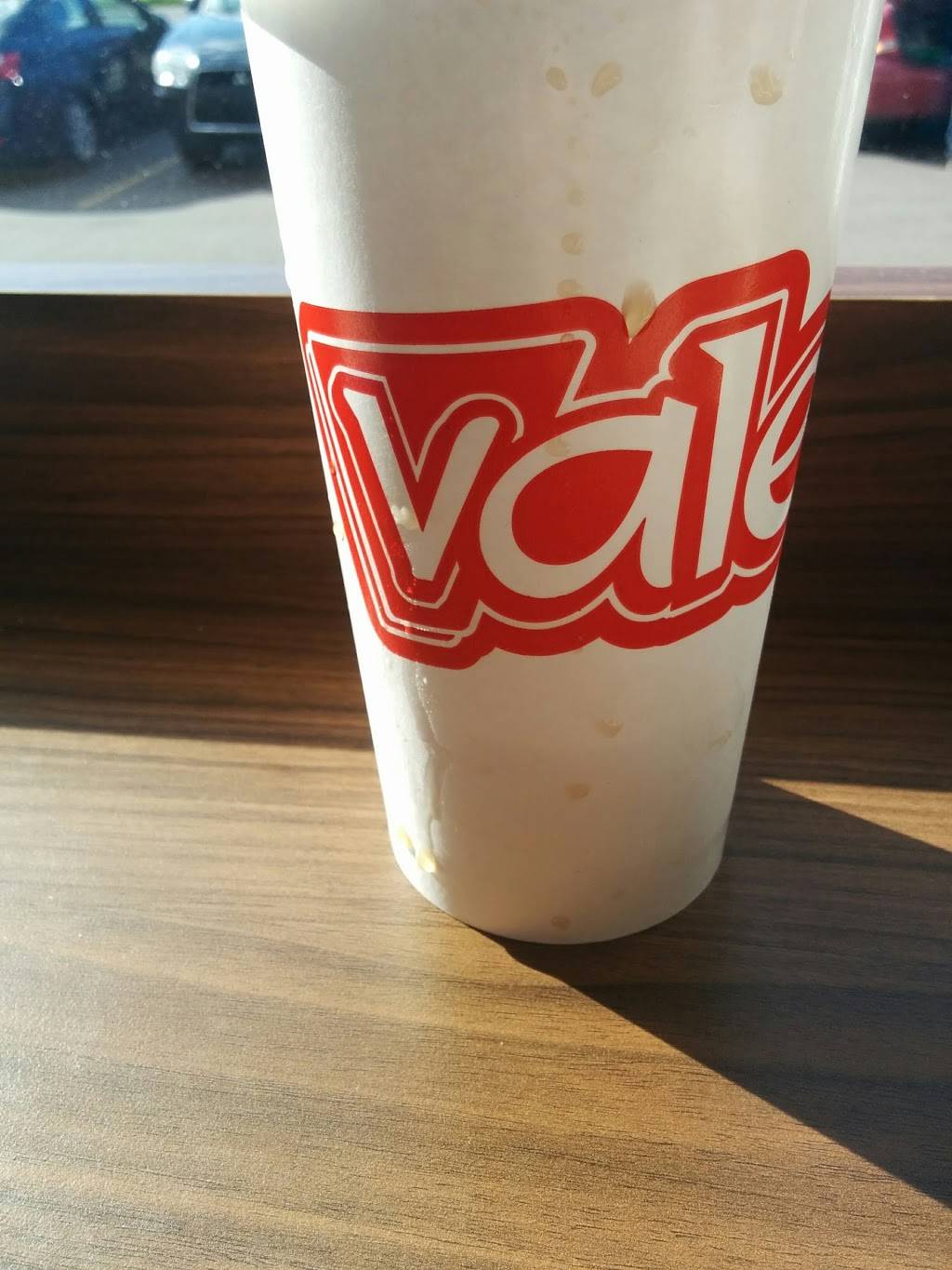 Valentine | restaurant | 688 Boulevard des Seigneurs, Terrebonne, QC J6W 3W6, Canada | 4509645732 OR +1 450-964-5732