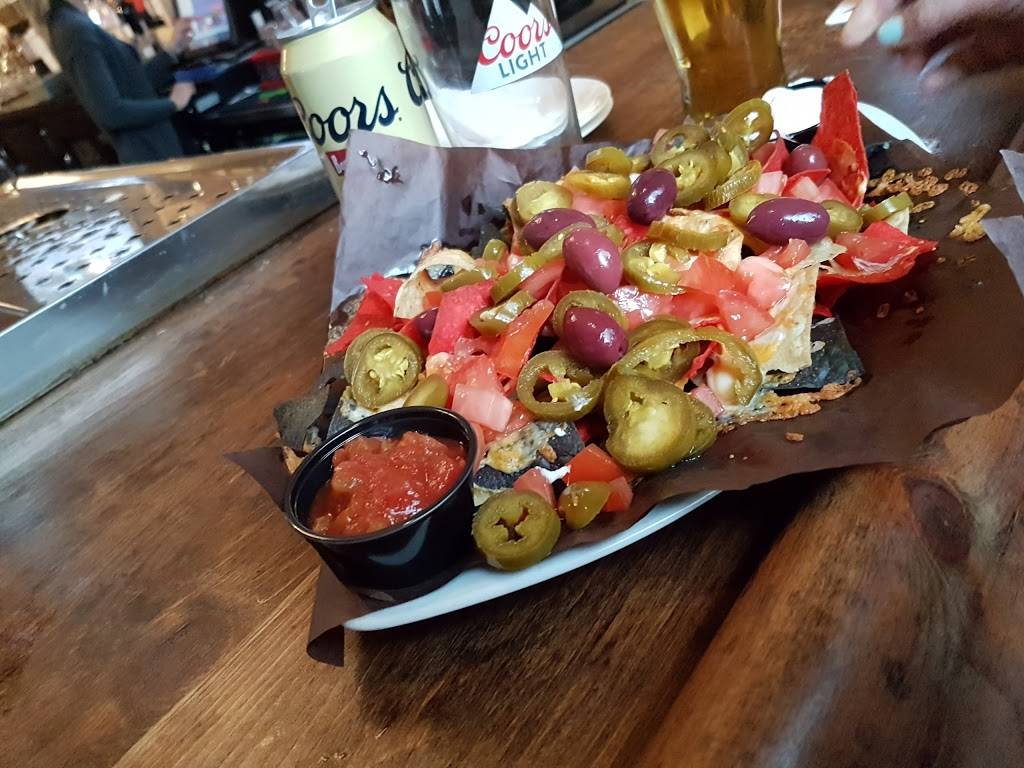 Grey Goat Pub & Grill | restaurant | 74 Main St S, Newmarket, ON L3Y 3Y6, Canada | 9058980418 OR +1 905-898-0418