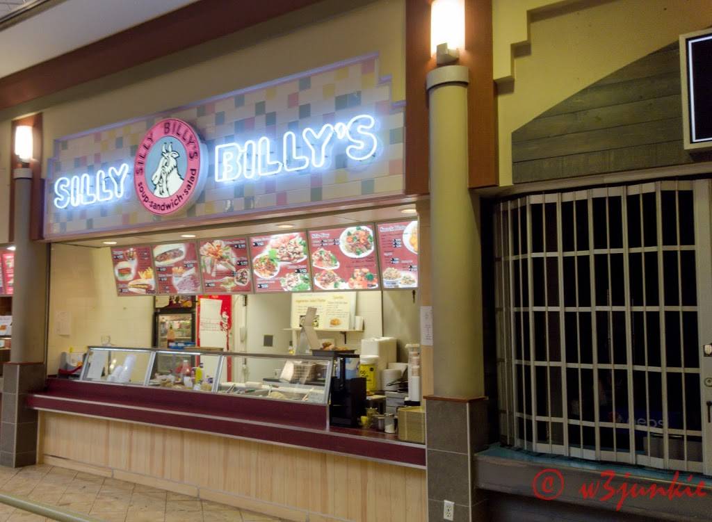 Silly Billy | restaurant | 1980 Ogilvie Rd, Gloucester, ON K1J 9L3, Canada | 6137490147 OR +1 613-749-0147