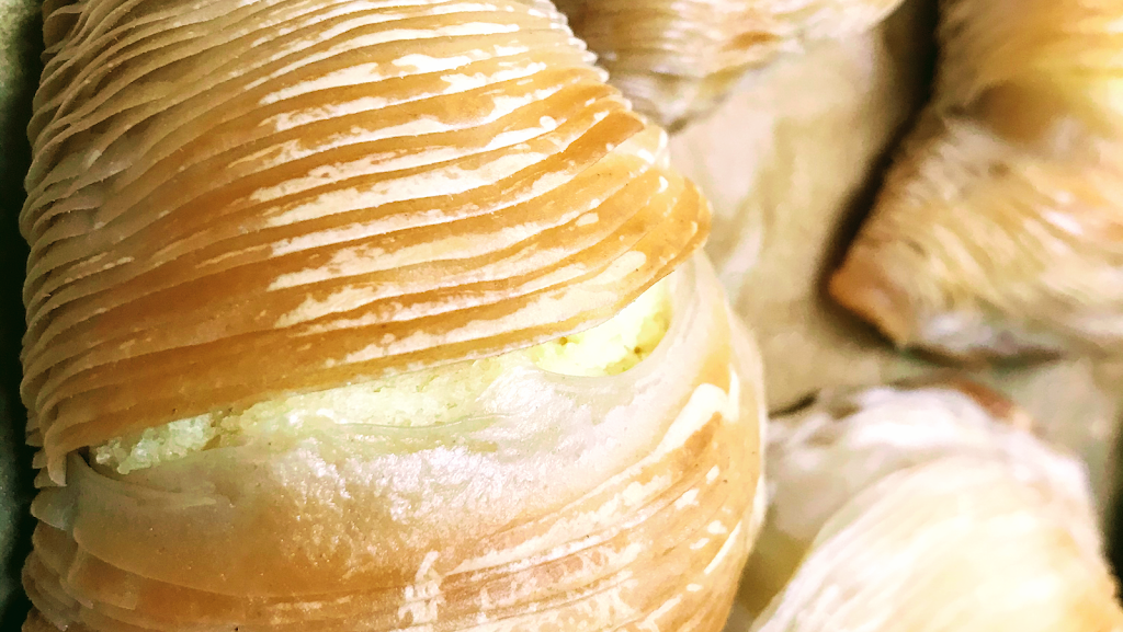 Mamma Tamara & Famiglia | restaurant | 9 N Main St, Danby, VT 05739, United States | 8022932623 OR +1 802-293-2623